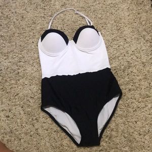 Swimsuit black and white